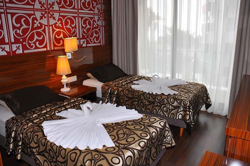 Grand Bayar Hotell